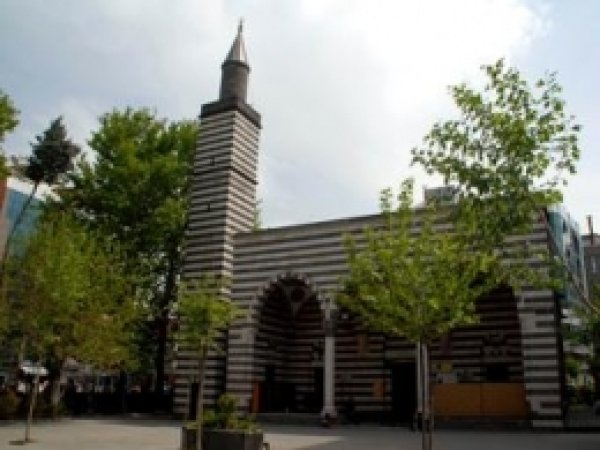 Diyar-ı Sahabe'nin Mescid-i Nebevisi 
