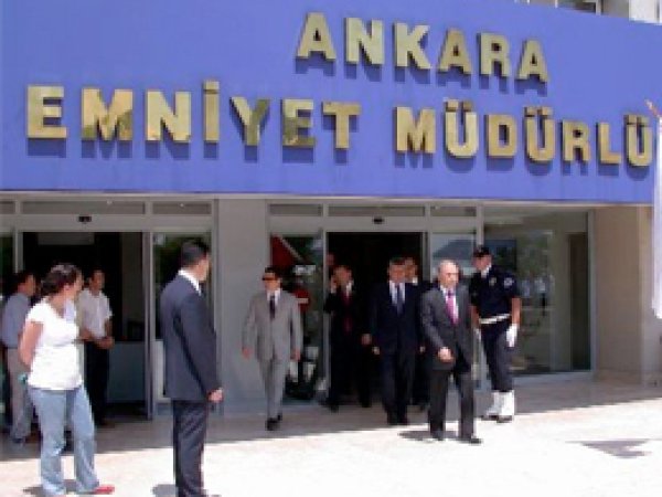 Ankara'da 18 Şube Müdürü Görevden Alındı