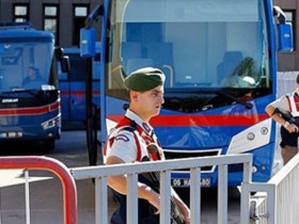 28 Şubat Davasında Tutuklu Kalmadı