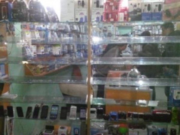 Ergani'de Telefonculara Baskın 