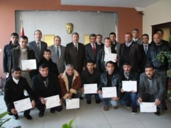 Eski Hükümlülere Girişimcilik Sertifikaları Verildi 