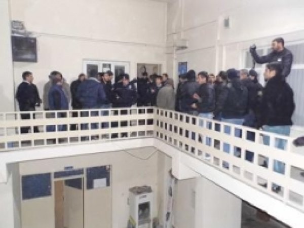 Diyarbakırlılar DEDAŞ'ı Bastı 