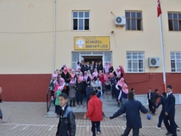 Kız İmam Hatip Lisesin De Korkutan Yangın 