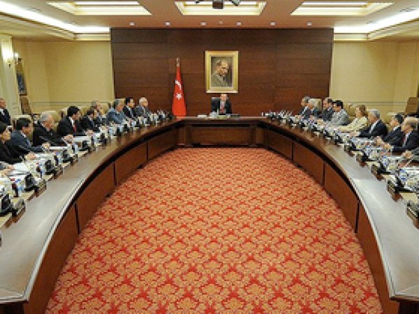 11 Yılda 4 Hükümet 3 Revizyon