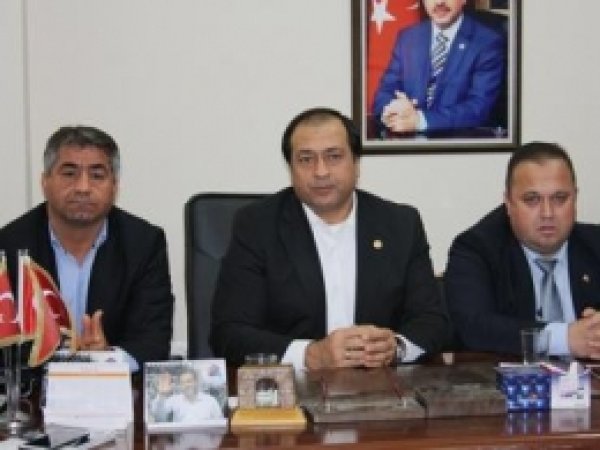 AK Partili Vekilden Tarsus Belediye Başkanına Sert Tepki 