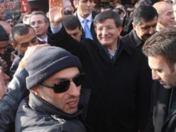 Dışişleri Bakanı Davutoğlu Van'da  