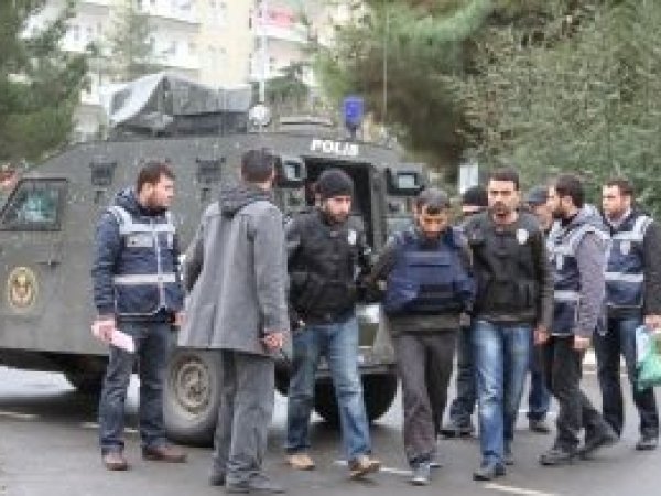 Diyarbakır'da Cinsel İstismar'dan İki Kişi Tutuklandı