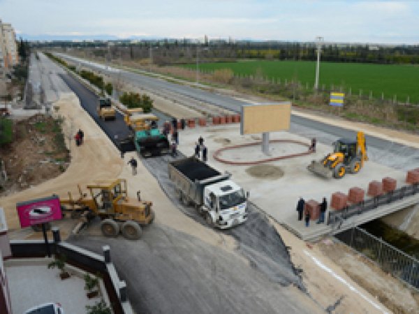 Yeşil Bulvarı Köprüsü Trafiğe Hazır
