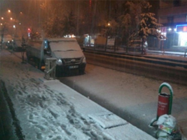 Tatvan Kar'a Teslim Oldu