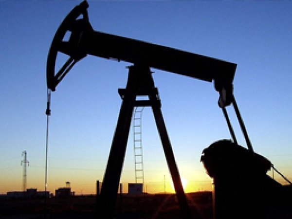 6 Kuyudan Petrol Çıkarılıyor