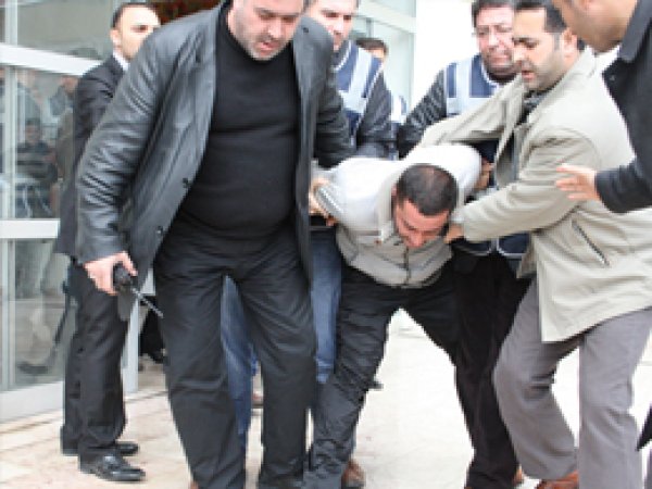 Mersin'deki Aile Cinayetinin Arkasından Töre Çıktı
