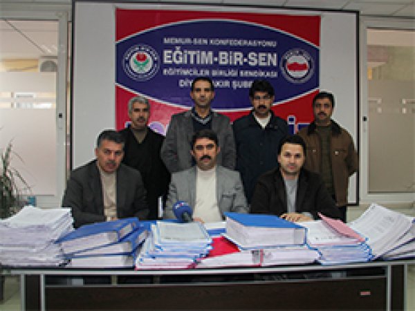 Başörtüsü Özgürlüğüne Diyarbakır'dan Tam Destek