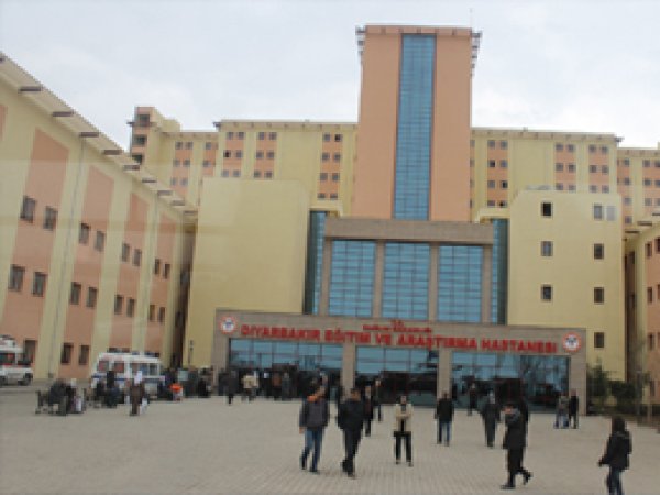 Hastanedeki Asansör Çilesi Devam Ediyor