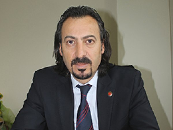 'Taburede Saç Kesimi Olmaz'