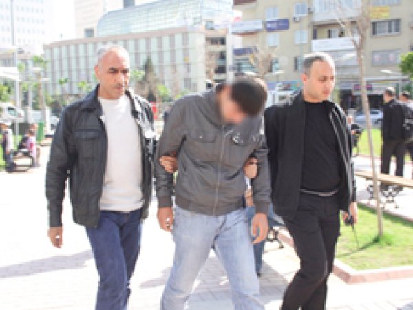 Polis Aracına Molotof Atanlar Mahkemeye Sevk Edildi