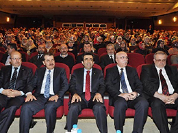 İnsanlığın Kurtuluş Rehberi Sevgili Peygamber