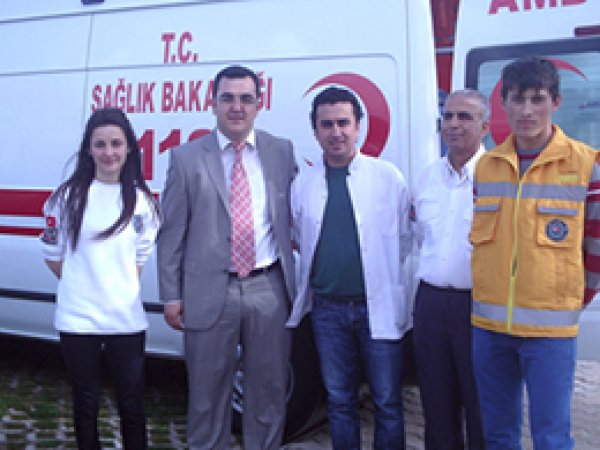 Sağlık Bakanlığından Ambulans Desteği