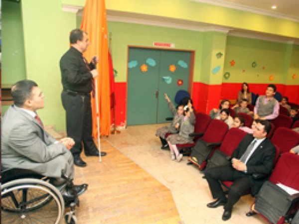 'Engelsiz Esenler Buluşmaları' Seminerleri