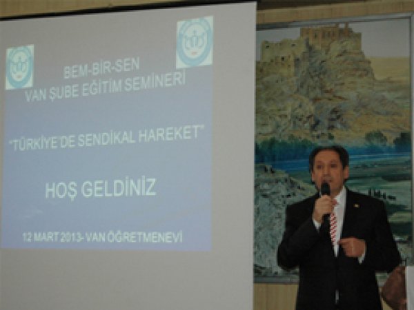 'Ülkenin Temel Harcı Ümmet Bilincidir'