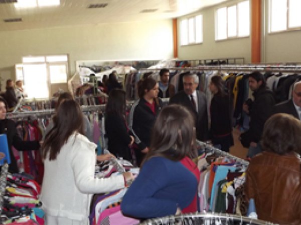 Manisa'lı Öğrencilerden Örnek Davranış