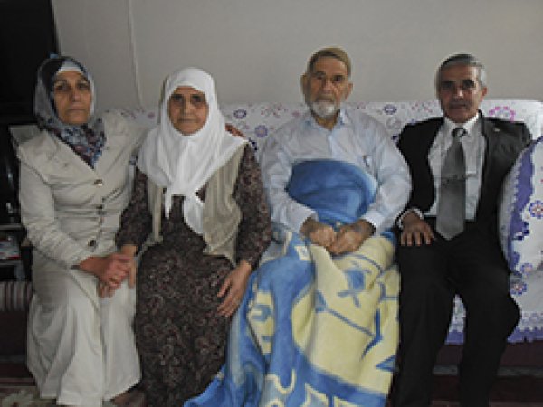 Muhtardan Örnek Davranış