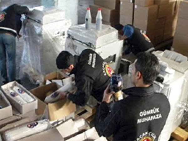Kaçak 300 Kilo Domuz Salamı Ele Geçirildi
