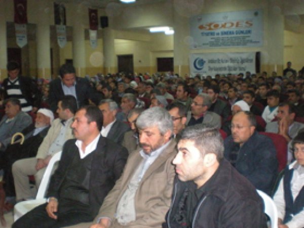 'Efendimizi Sahabe Gibi Sevmek'