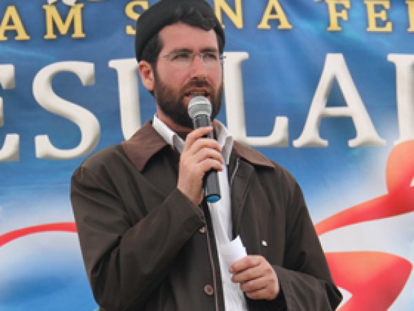 'Müslümanlar Peygambere Karşı Vefa Borcunu Ödemelidir'