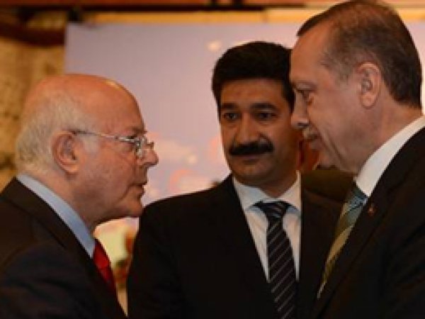 Akil İnsanların Mesaisi Uzadı