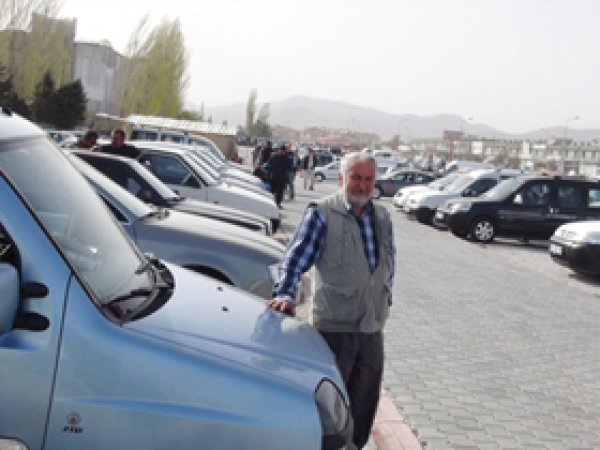 Araba Pazarları İşlevini Yitirdi