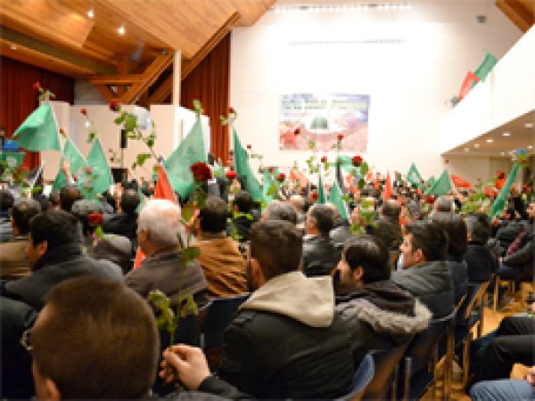İsviçre Basel'de Peygamber Aşıklarına Salon Dar Geldi