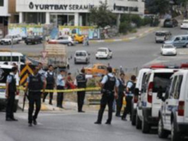 Diyarbakır'da Polise Silahlı Saldırı