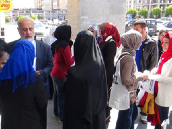 Sağlık Çalışanları İş Bıraktı Hastalar Mağdur Oldu