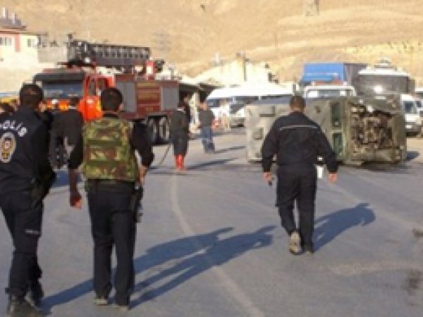 7 Özel Harekatçı Trafik Kazasında Yaralandı