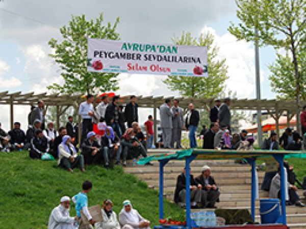 İşte Milyonların Alana Akışı (FOTO)