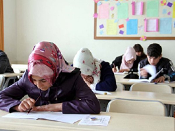 Vanlılar Efendimizin Hayatından Sınava Girdi