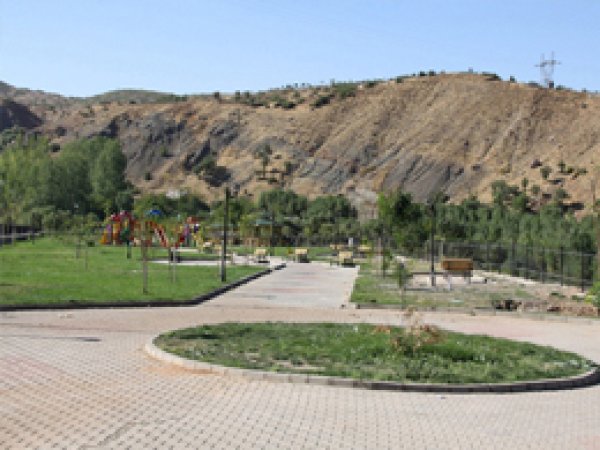 Parklar Rahat Nefes Aldırdı