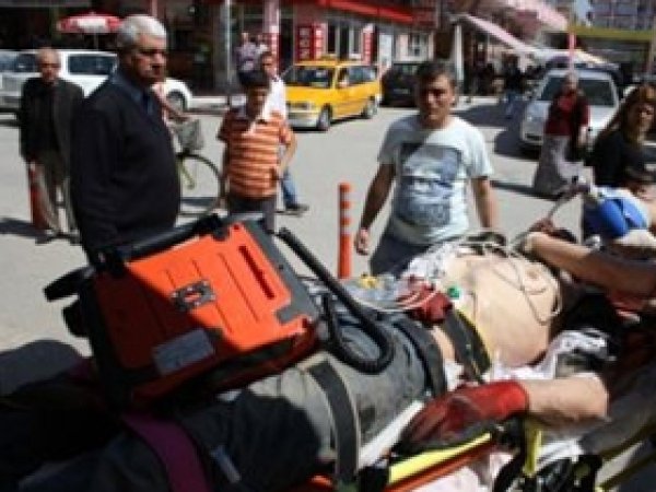 İnşaattan Düşen İşçi Yoğun Bakımda