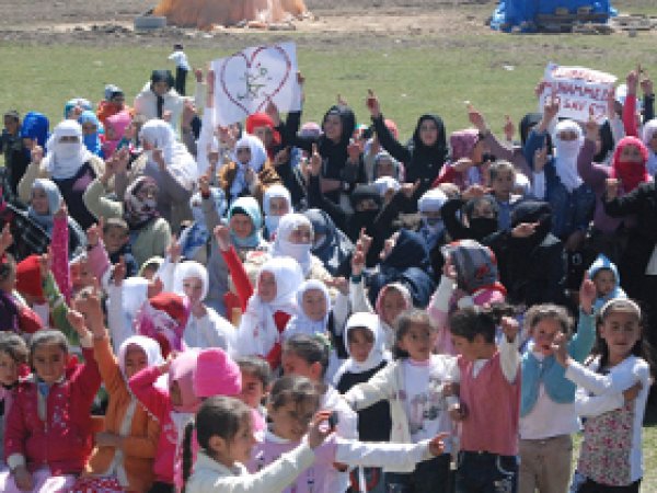 Yayla Düzü Beldesinde Kutlu Doğum Coşkusu