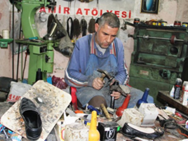 Ayakkabı Tamirciliği Tarihe Karışıyor