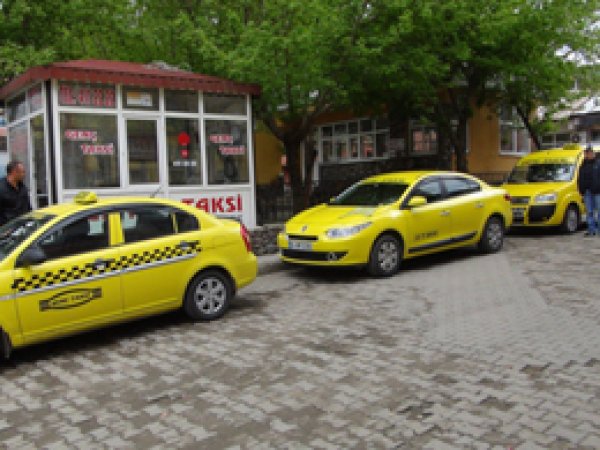 Genç'te Sarı Taksi Dönemi