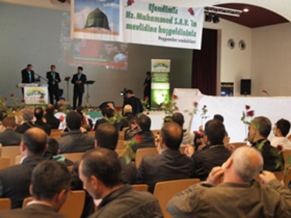 Almanya Kassel'de Muhammedi Sevda (video)