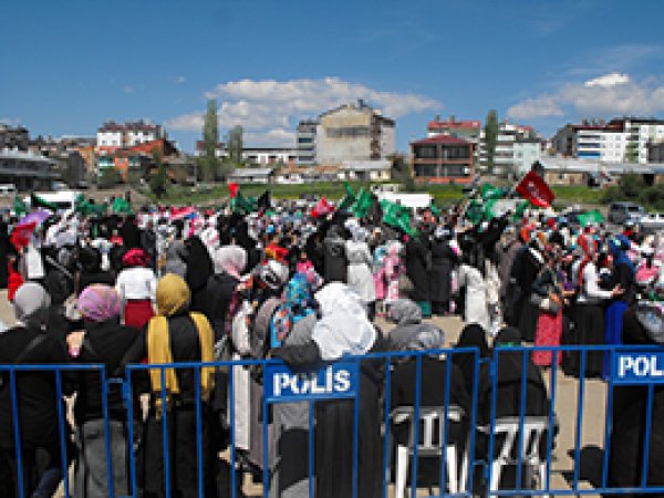 Karakoçan'da Kutlu Doğum Çoşkusu