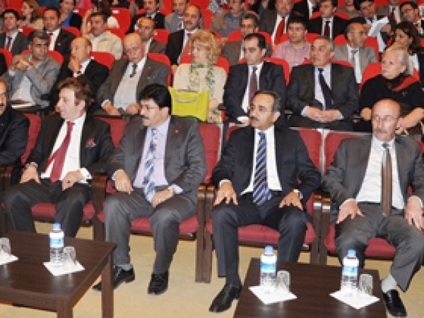 'Mevcut Anayasa Değişmeli'