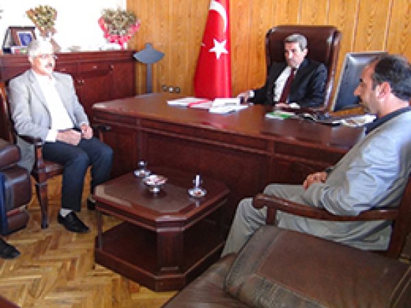 HÜDA-PAR'dan Milli Eğitim Müdürlüğüne Ziyaret