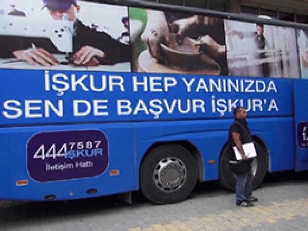 İŞKUR'un Kampanya Otobüsü Ağrı'ya Geldi