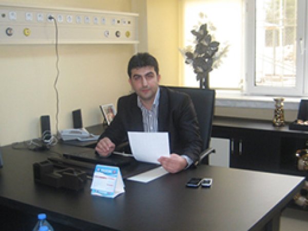 Peygamberimize Hakaret Edenlere Lanet Olsun!
