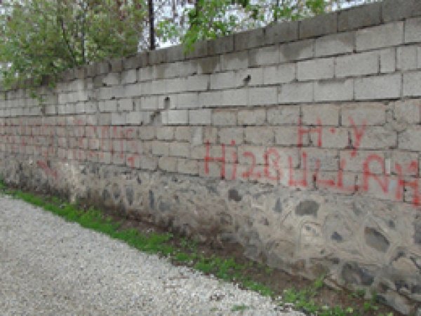 Doğubeyazıt Sokaklarında Provokatif Yazılar!