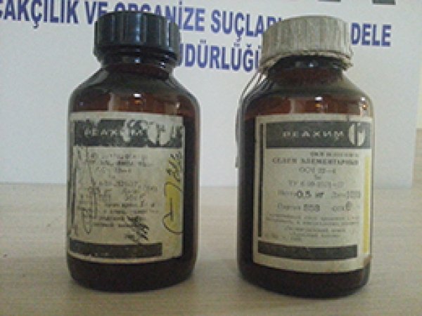 Manisa'da 1 Kilo Selenyum74 Ele Geçirildi