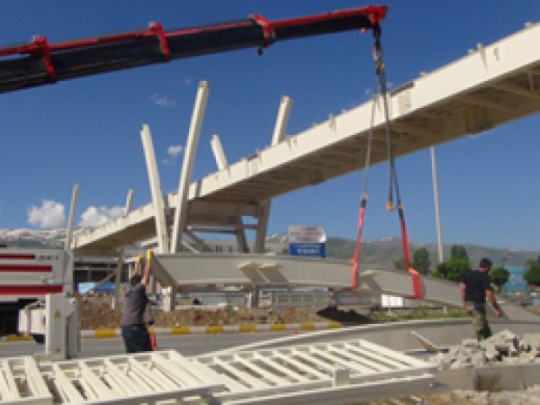Muş'ta Üst Geçitlerin Yapımına Başlandı